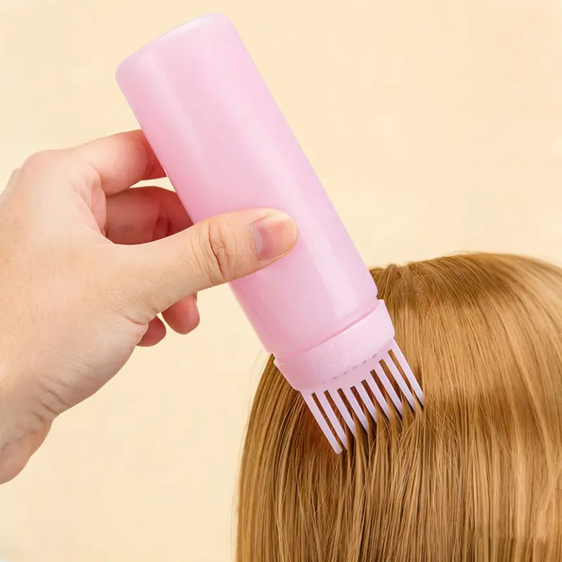 1pc Assorted Color Shampoo Applicator Bottle with Comb Nozzle, Graduated Squeeze Dispenser for Hair Oil, Shampoo & Home Salon Use, Hair Salon Tools