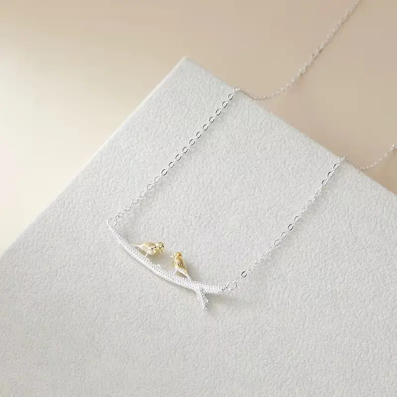 S925 Sterling Silver Feather Necklace with Gold Bird Pendant – Elegant Minimalist Jewelry for Women
