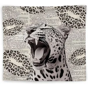 Retro Trendy Leopard Tapestry Wall Hanging, Cheetah Leopard Room Decor, Vintage Funky Cheetah Print Lips Wall Blanket Decor for Girls Bedroom Dorm Apartment Home