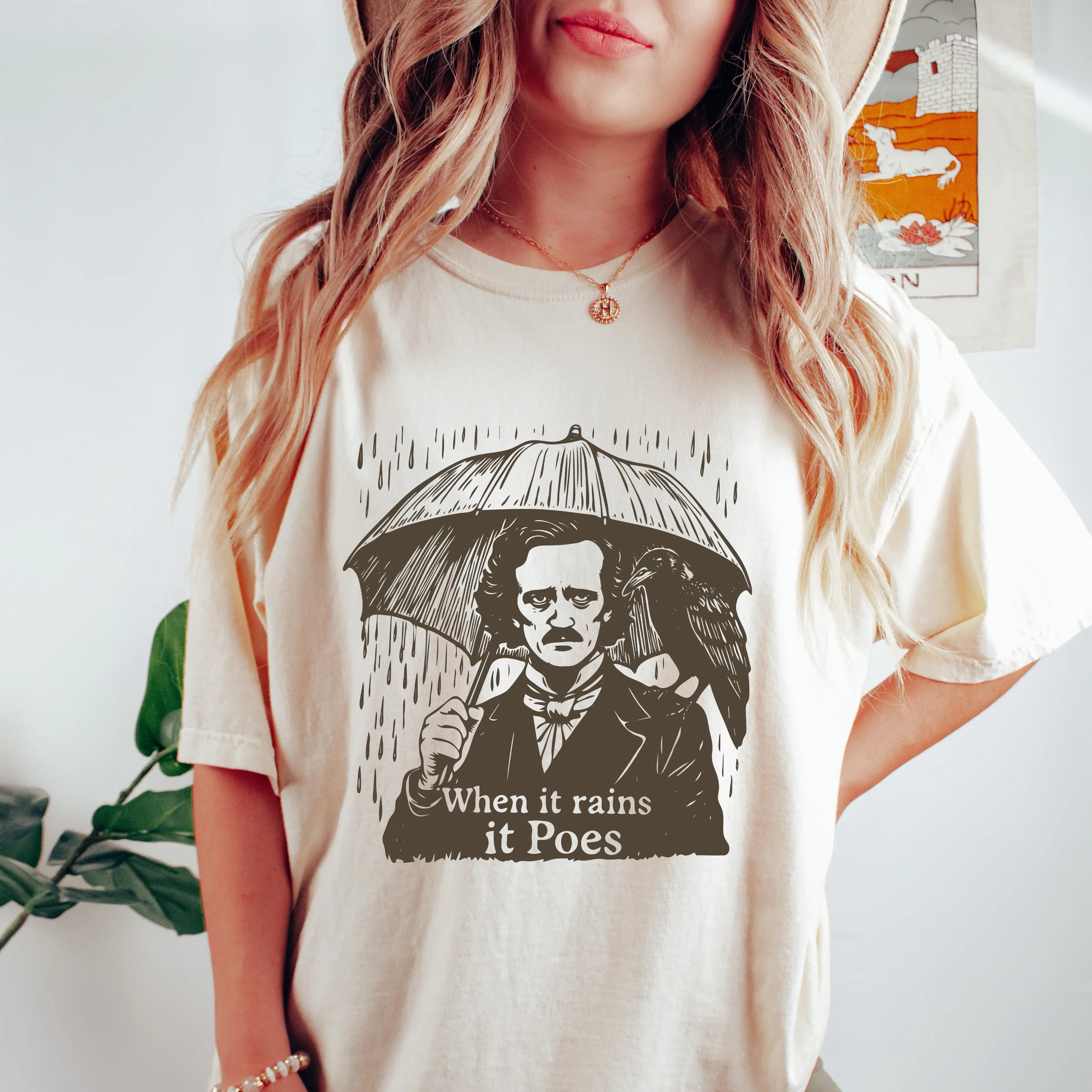 When It Rains It Poes T-shirt, Retro Comfort Poetry Shirt, Funny Edgar Allen Poe Sweatshirt, Sarcastic Girl Tee, Aesthetic Poetry Lover Gift, Inspirational Poem Shirt