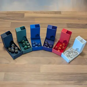 Portable Dice Tower & Storage Box, Compact Dice Tower with Hinged Rolling Tray, Stores Standard Set of 7 Dice, Ideal for Gaming