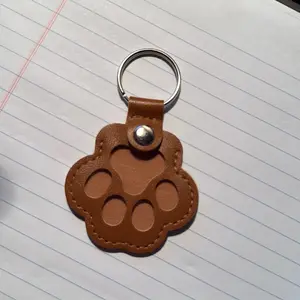 Dog Paw Print Keychains, Cute Pet-Themed Accessory for Dog Lovers, Durable Metal Key Ring for Keys, Bags