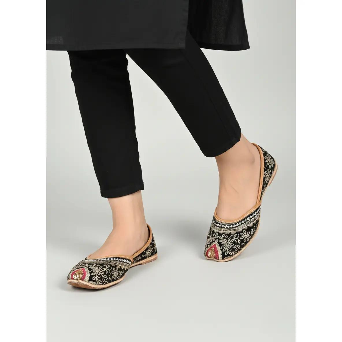 Women's Traditional Velvet Khussa Mules with Intricate Thread-Work Embroidery - Comfortable Pull-On Ankle Footwear for Cultural Events, Traditional Mules, Wedge-Heeled Mules