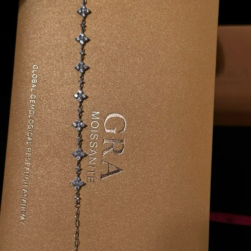 Flower moissanite adjustable bracelet in 925 sterling silver