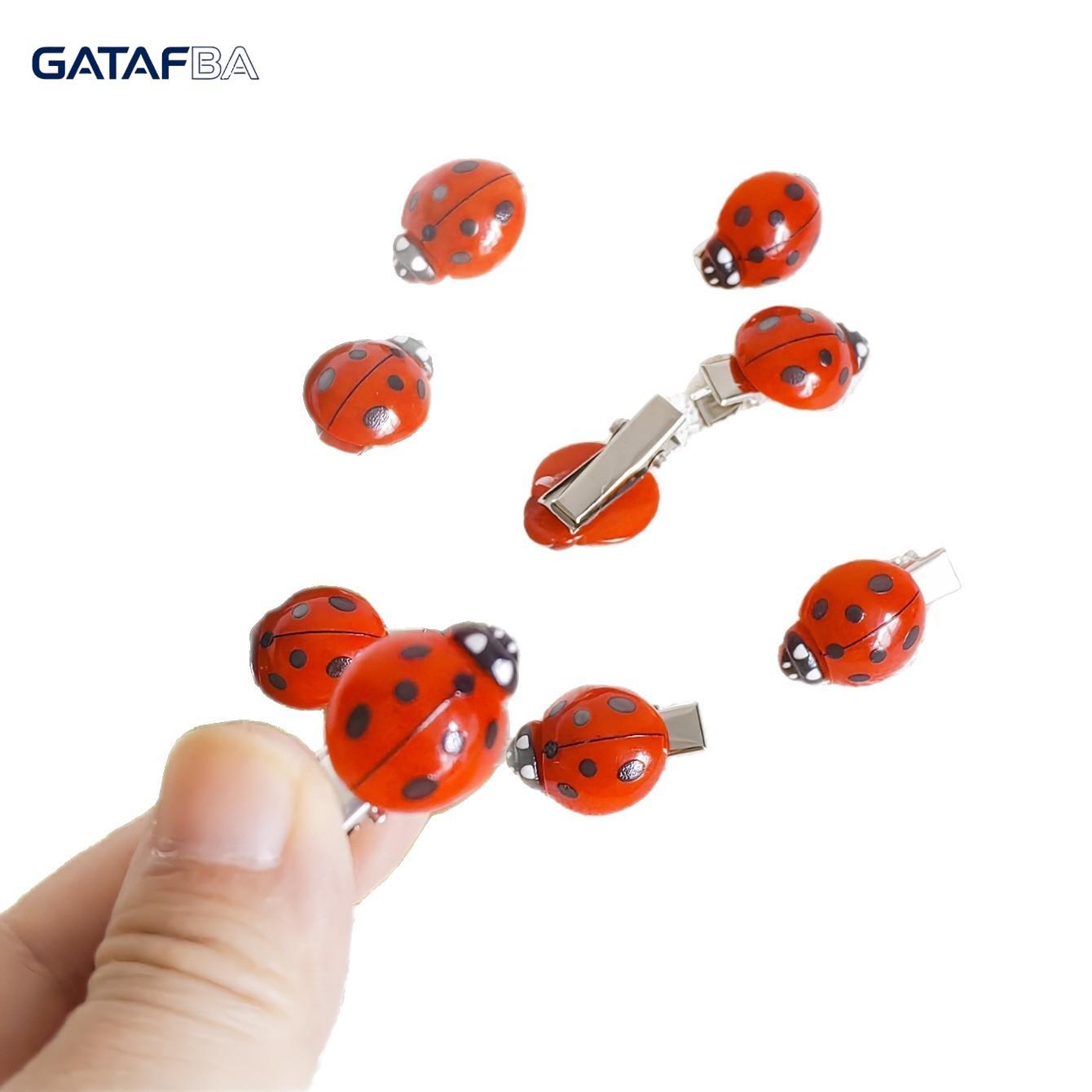 Ladybug Hair Clips Cute Insect Hair Barrettes, 3D Cartoon Ladybird Hair Accessories for Girls, No Slip Metal Alligator Clips for Thin Hair, Kawaii Red Beetle Hair Pins for Kids Women, Perfect for Daily Wear, Party, Photo Shoot and Summer Outfits