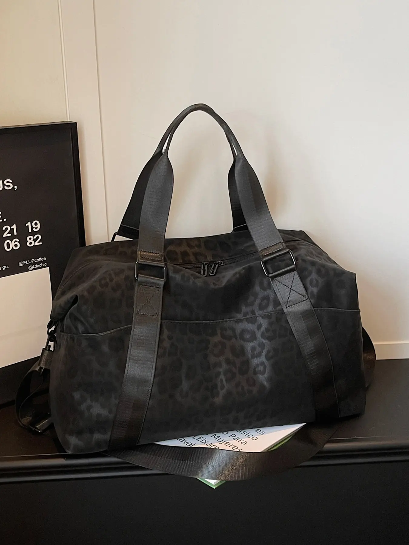 Lao Qianfeng Khaki Leopard Print Waterproof Nylon Large Capacity Travel Duffle Bag, Travel Bags, Trolley-Compatible Commuter Gym Backpack for Students