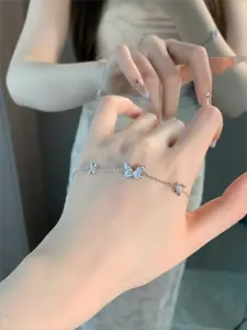 Glowing Butterfly Bracelet | Spooky Cute Accessory - Luminous Butterflies for Halloween - Perfect Gift for Her