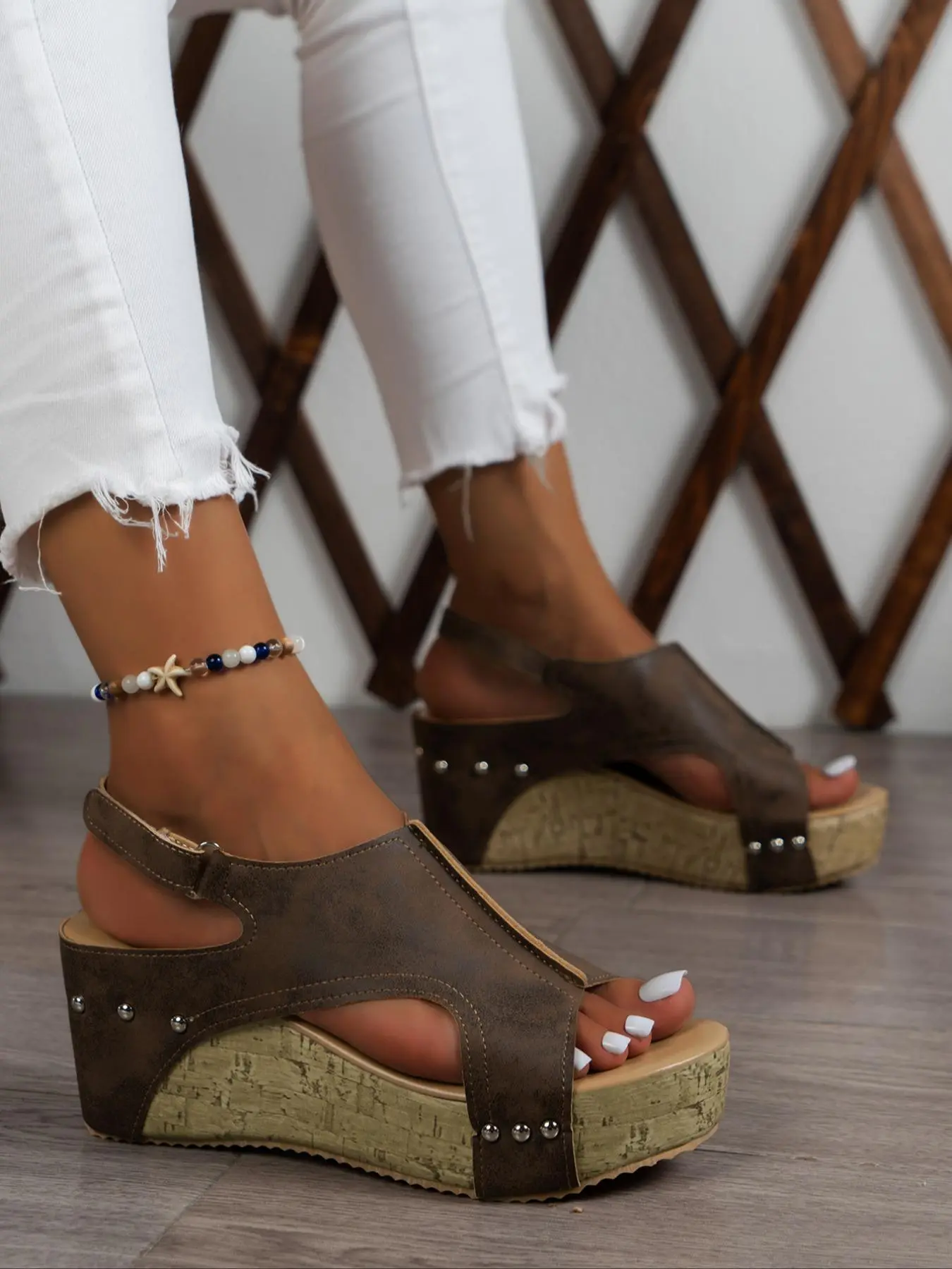 Women's Fashionable Studded Decorated Platform Sandals, Casual Comfortable Wedge Sandals for Summer, Non-slip Sandals for Beach Vacation, Pu Leather Sandals, Casual Trendy Sandals