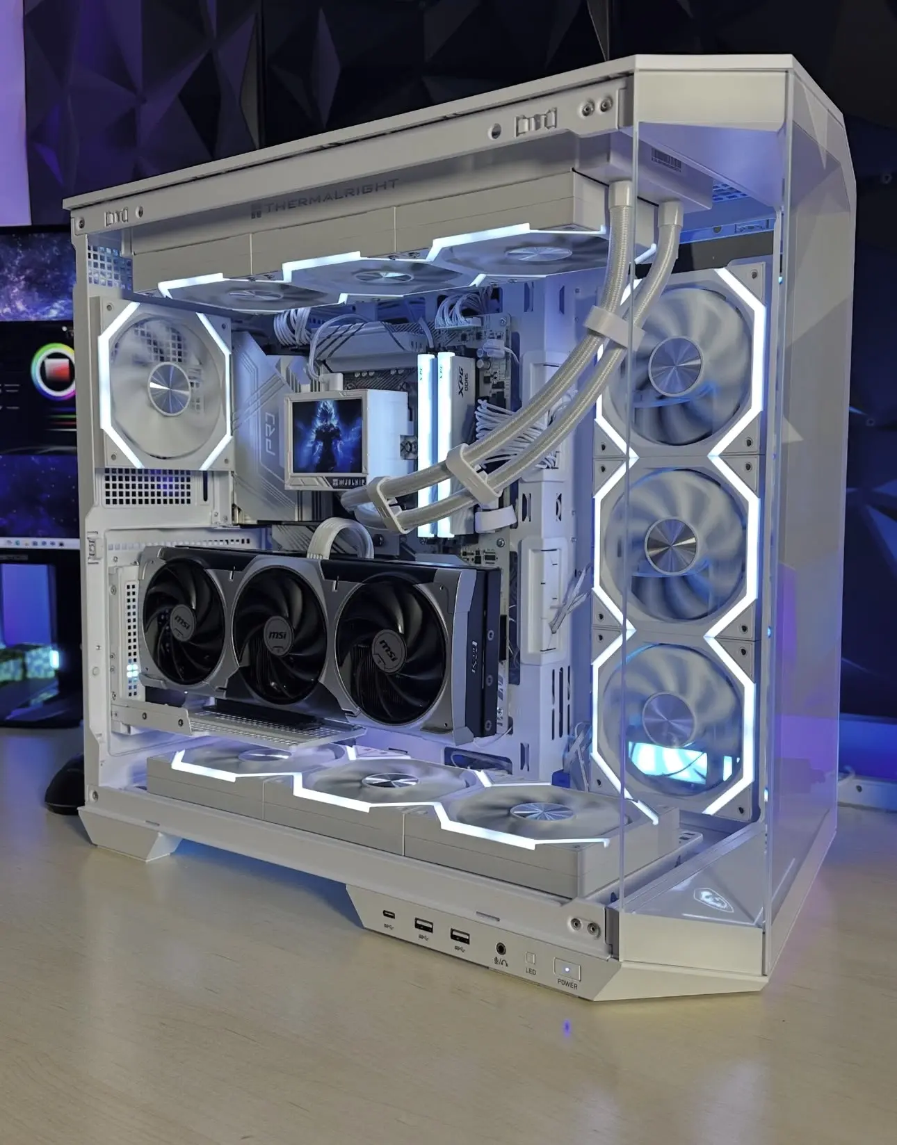 Brand new Amd Ryzen 9800x3D / RTX 5080 16GB MSI / X870 PRO RS Wifi 7 white / 32GB Brand new Amd Ryzen 9800x3D / RTX 5080 16GB MSI / X870 PRO RS Wifi 7 white / 32GB