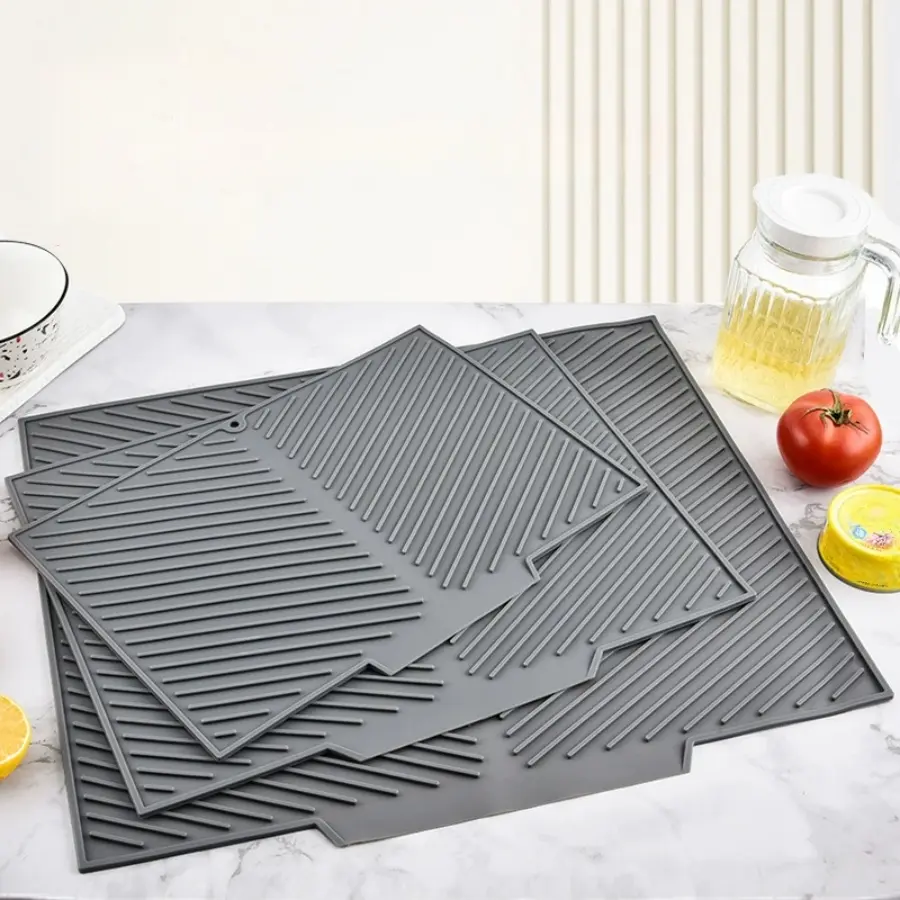 1pc Silicone Draining Pad Diversion Opening Slope Dish Cup Storage Pad Bathroom Water Filter Pad Non-Slip Mat Home Kitchen Unit Heat Proof Mat Placemat, Tableware Reusable Silicone Mat