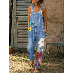 Women’s denim jumpsuit for spring, summer, and autumn, featuring a comfortable, loose fit and a floral pattern, multiple pockets, and a fashionable street-casual style, suitable for women’s everyday travel.