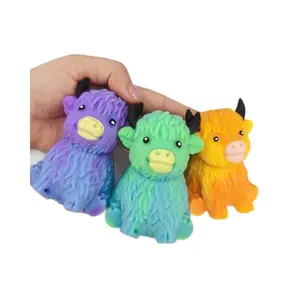 Highland Cow Squishy Toy, Stretchable Tpr Decompression Squeeze Stress Relief Fidget Ball, Soft Slow Rebound, Perfect for Birthdays, Christmas, Halloween, Thanksgiving, Parties