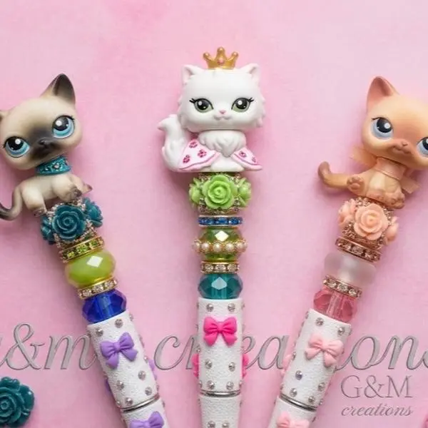 3 items Pens, keychain items sale 3 items Pens, keychain items sale