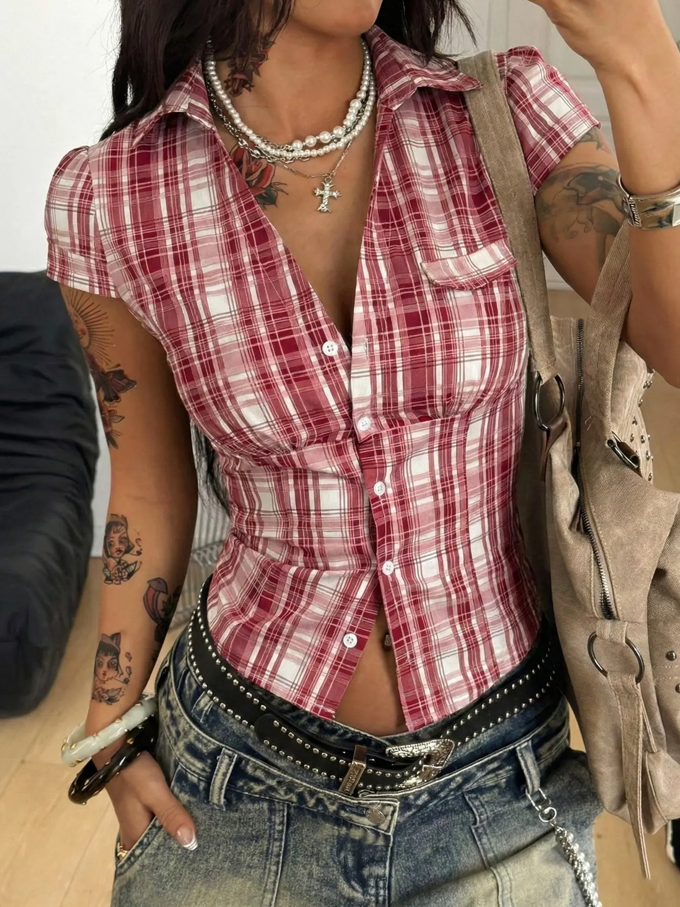 Women's Vintage Casual Plaid Deep V Neck Fitted Button Shirt Blouse Tops with Pocket, Slimming Waistline, Layered Design, Lightweight Breathable Fabric, Perfect for Dates, Casual Checkered Shirt