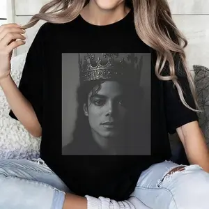 100 Cotton Vintage Portrait T-Shirt Crowned Queen Design Casual Wear For Women And Girls Perfect Gift For Birthday Or Special Occasion # Michael Jackson # Jaafar Jackson # biopic # music legend