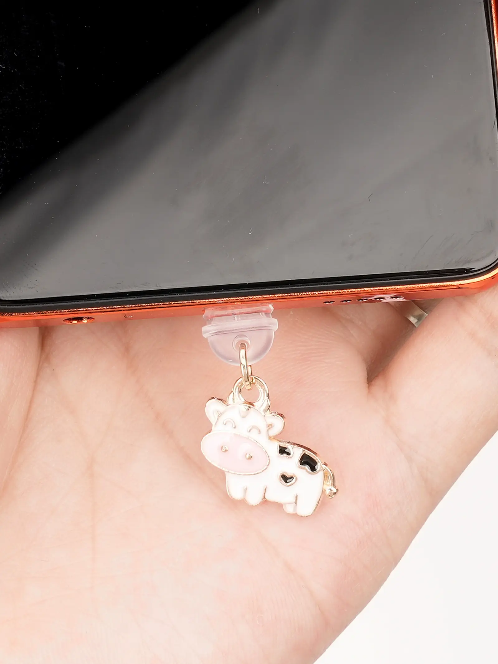 Cute Cow Phone Dust Plug Charm, Type-C Interface Smartphone Pendant, Casual Style, All Seasons, No Choking Hazard, Cell Phone Charm, Phone Accessory