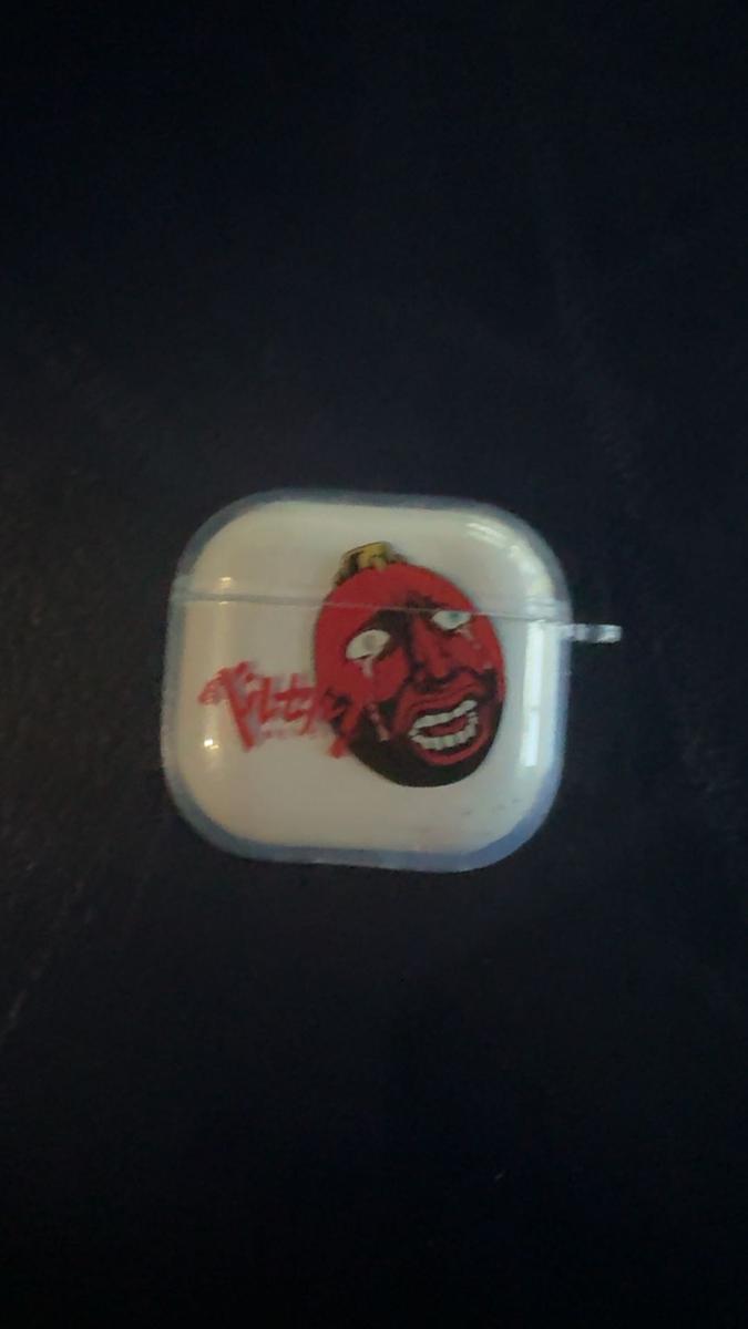 Item: Behelit , AirPods 4