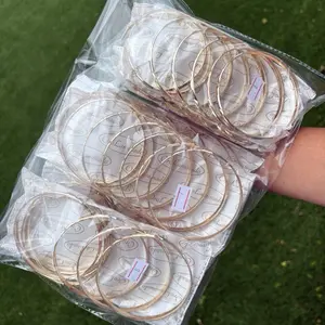 Bangle Semanario Tricolorr - Elegant Gold Tone Bangle for Women, Perfect for Daily Wear and Special Occasions