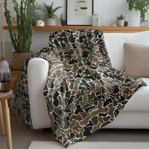 Woodland Camouflage Pattern Flannel Blanket, 1 Count Soft Comfortable Warm Napping Throw Blanket, Cool Bedroom Bedding Blankets for Home Office Travel Camping