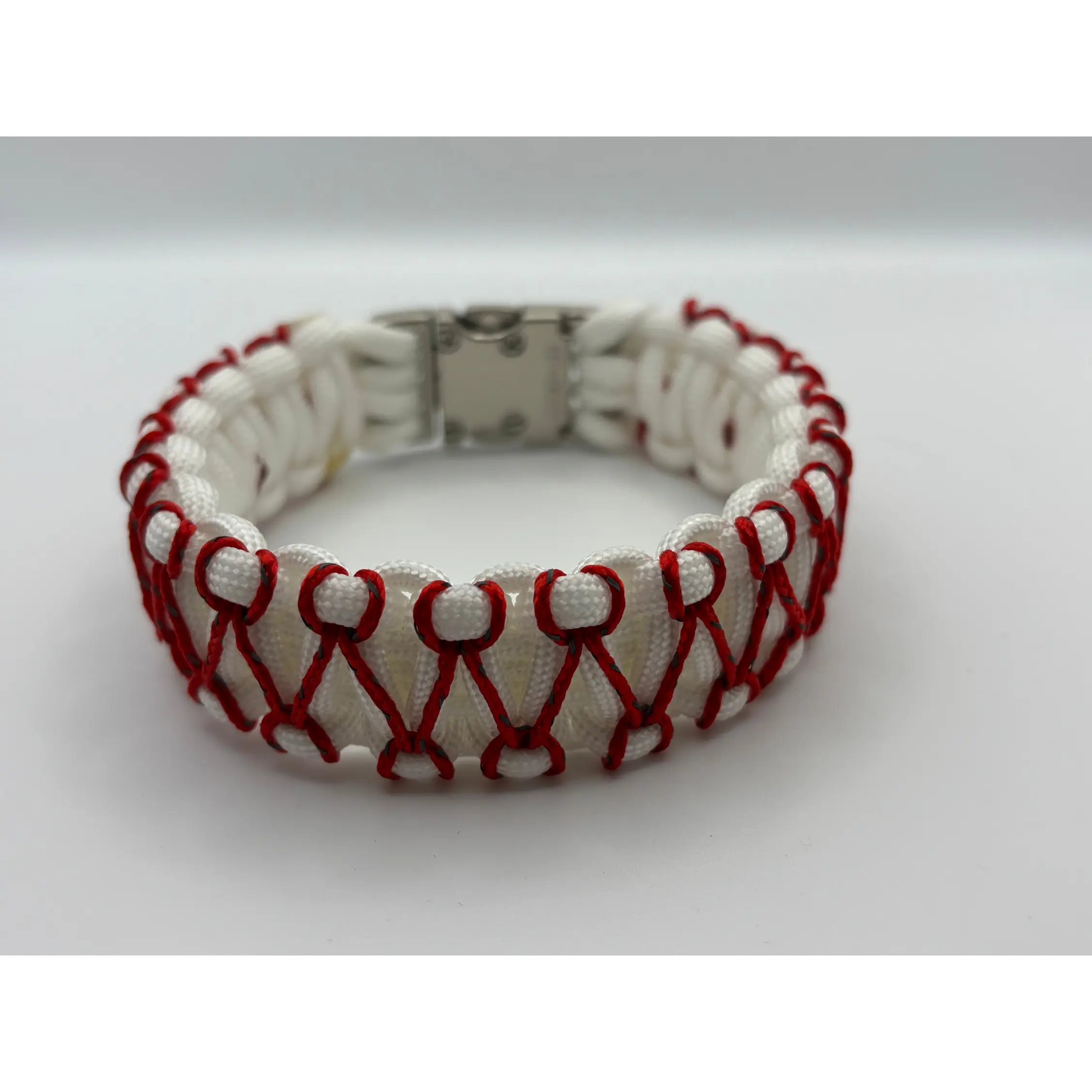 Handmade Stitched Cobra Knot Paracord Bracelet with Metal Clasp – Red & White