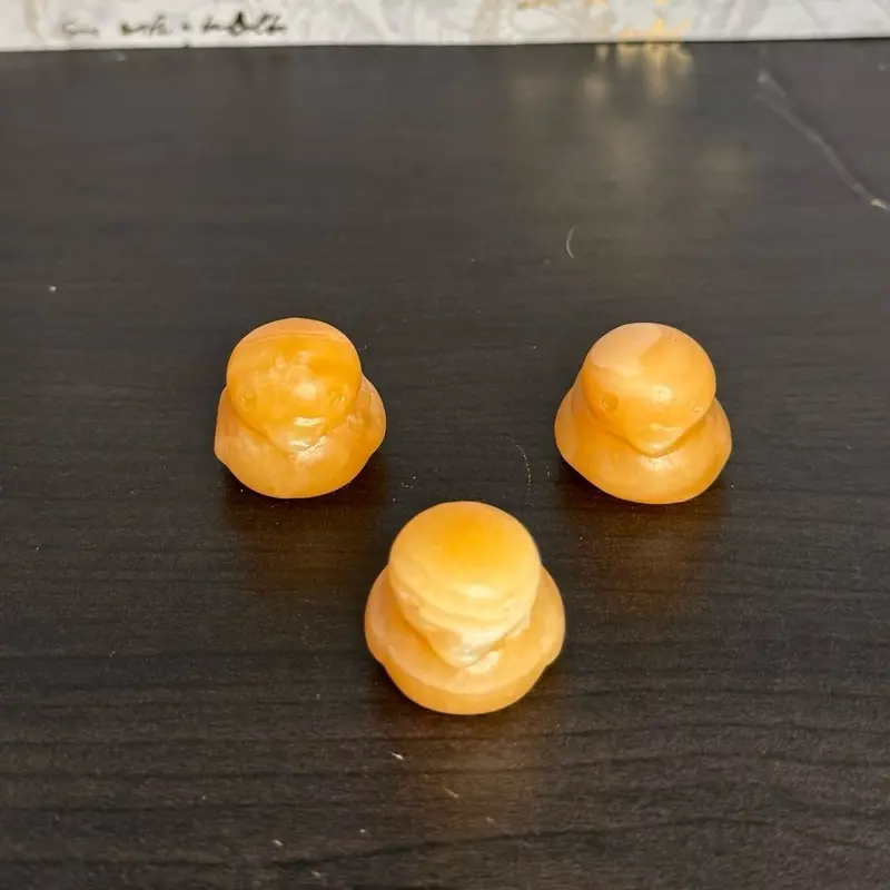 Yellow calcite duck
