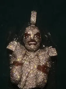 Diamond Hip Hop Pendant Exquisite Jewelry Ice Feeling Luxury Diamond Thief Beauty Man Faced with Iced Outer Pendant Hip Hop Pendant Completely Iced Rap Singer Charm, Gift for Boyfriend, Personalized Customized Pendant