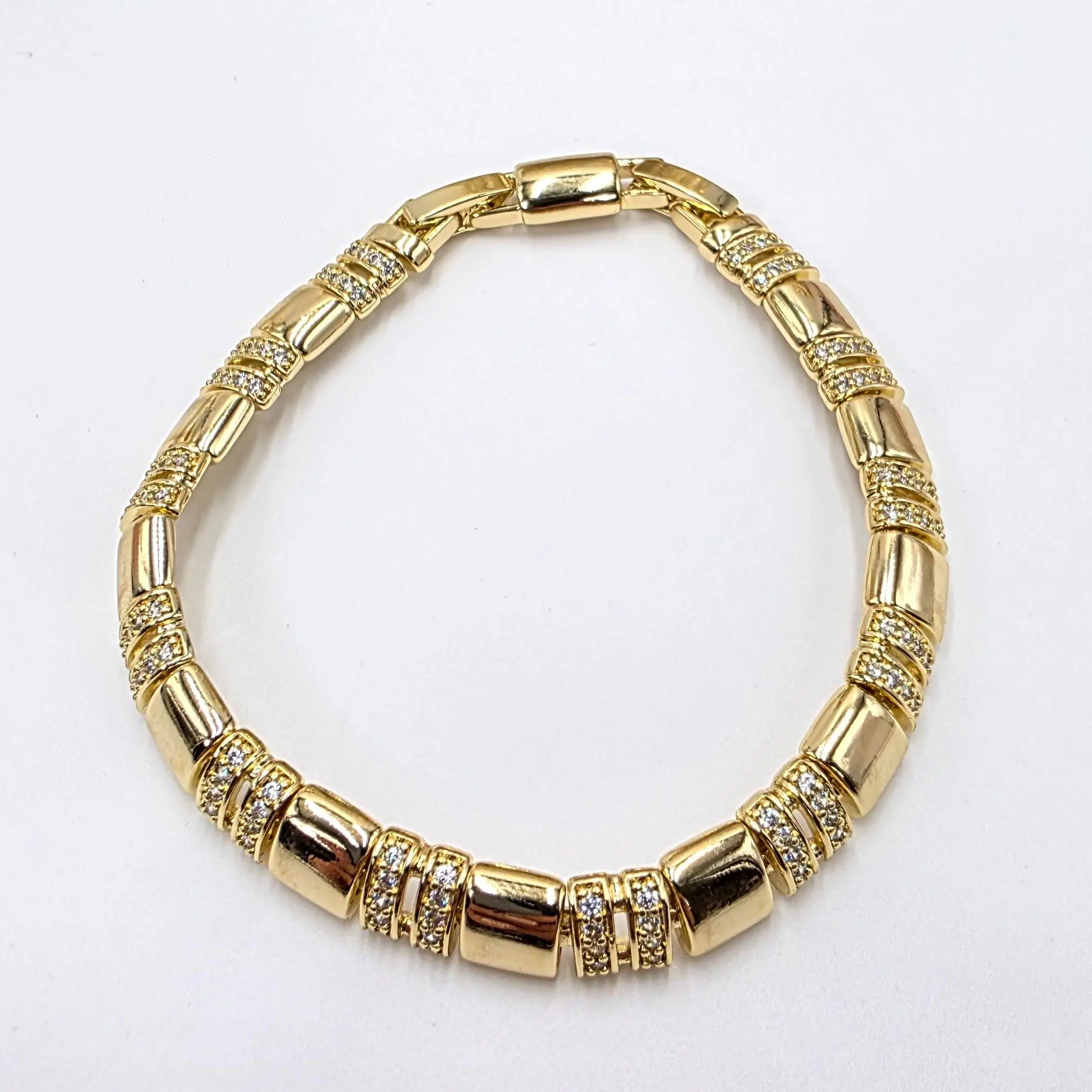 Classic Unisex Golden Tone Costume Bracelet B11 - Adjustable Link, Lightweight, Comfortable, Secure Clasp, Polished Finish, Ideal for Daily Wear or Gifting, Adjustable Link Bracelet, Golden Tone Bracelet