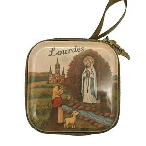 Multifunctional Plastic Pouch for Rosaries and Jewelry — Essential Square Case