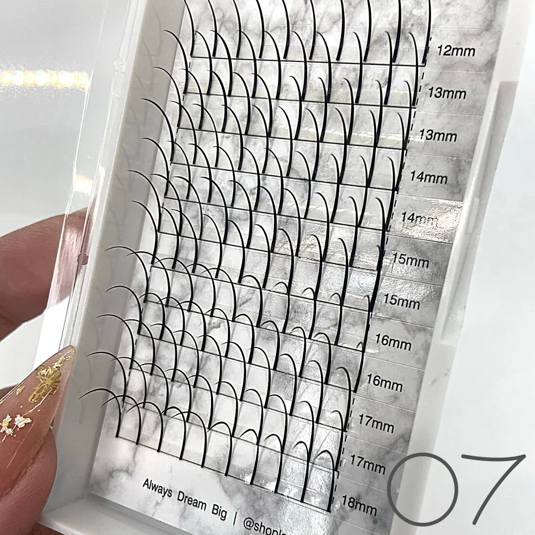 CLEARANCE Premade Spike Lashes - .07 Diameter