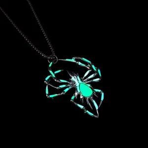 Glow in the Dark Spider Necklace – Halloween Party, Kids Gift, Gothic Punk Jewelry