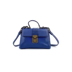 Pre-owned Bottega Veneta 1 Tote Bags Blue leather handbag with gold label