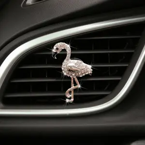 Elegant Rhinestone Flamingo Car Perfume Clip, Air Vent Aromatherapy Holder, Car Fragrance Clips, Car Aroma Diffuser, Car Scents, Stylish Interior Accessory, Car Interior Accessories