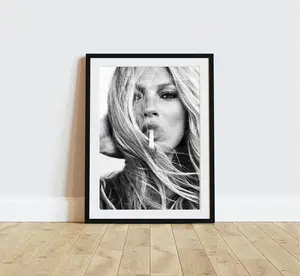 Kate Moss Poster, High-Profile Supermodel Wall Art, Fashion Icon Print, Kate Moss Smoking Photo