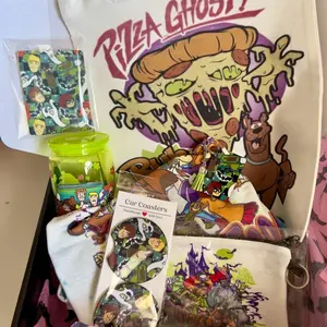 Doggy Do Box - Choose Your T-Shirt Size & Get 20oz Tumbler, Glass, Plastic, or Frosted Drinkware - Bottles, Gifts, Cup, Mugs, 3D Printed Straw Topper