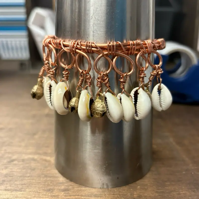 Juma Copper King Creativity Weave Ancestral Chime Anklet, Unisex Elegant Foot Jewelry with Shells and Tibetan Bells That Add Gentle Sound