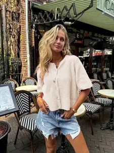 Women's Solid Color V Neck Short Sleeve Button-Down Knit Cardigan, Casual Basic Oversized Crop Sweater for Summer, Fashion Women's Knitwear for Daily Wear, Womenswear