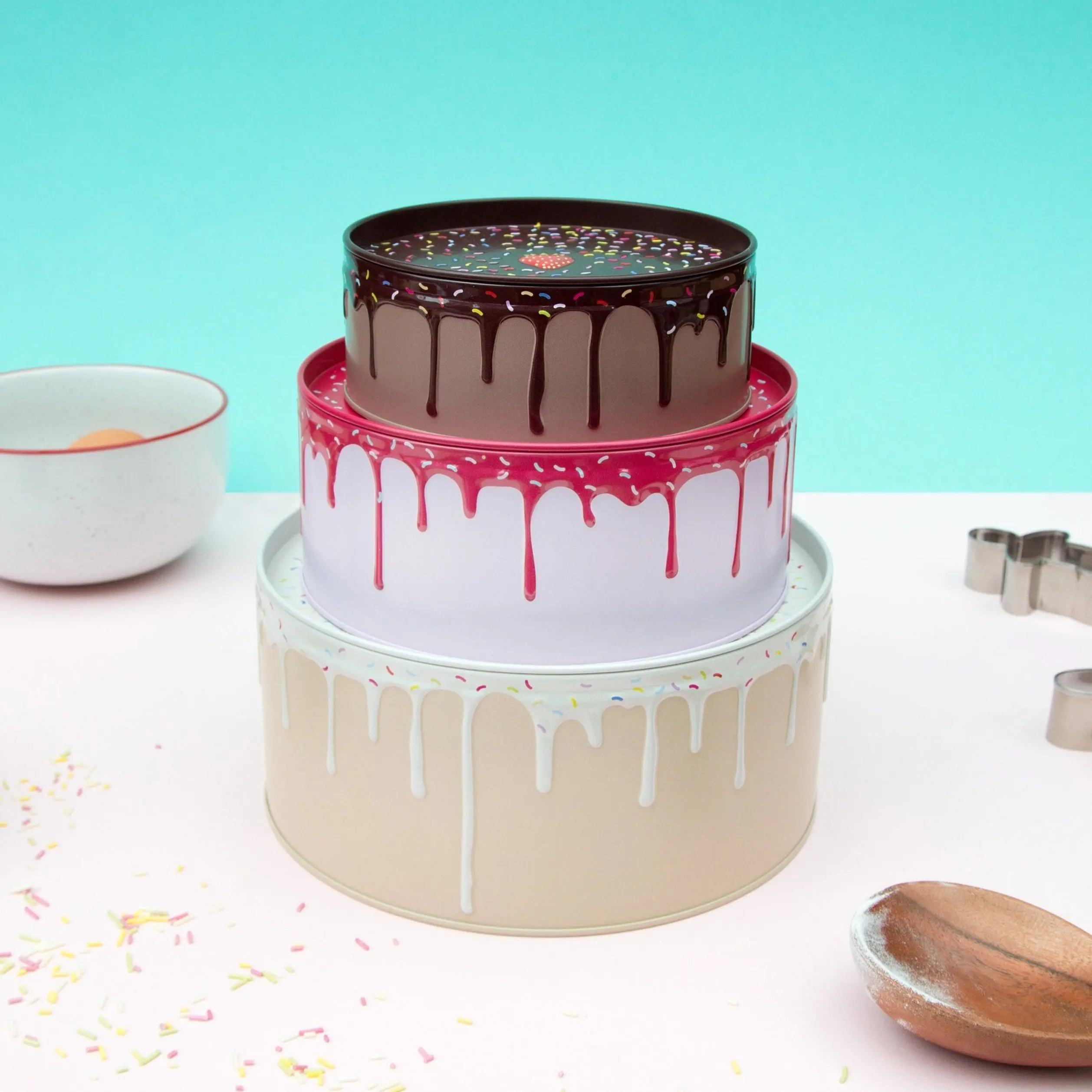 Suck UK Cookie Tin - Round Cake Tins with Lids - Novelty Cookies Jar - Cake Storage Container - Air Tight Birthday Cookie Box - Kitchen Storage Tins
