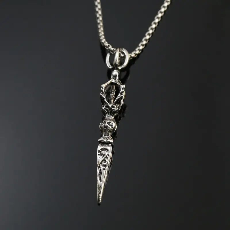 Vintage Hollow Out Design Pendant Necklace for Men & Women, Punk Jewelry for Party, Fashionable Jewelry Accessories, Trendy Necklace for Daily Wear, without Box, Engraved Necklace, Punk Style Necklace, Stainless Steel Necklaces, Chain Necklace