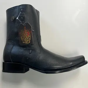 Bota vaquera marca chaparral color negro