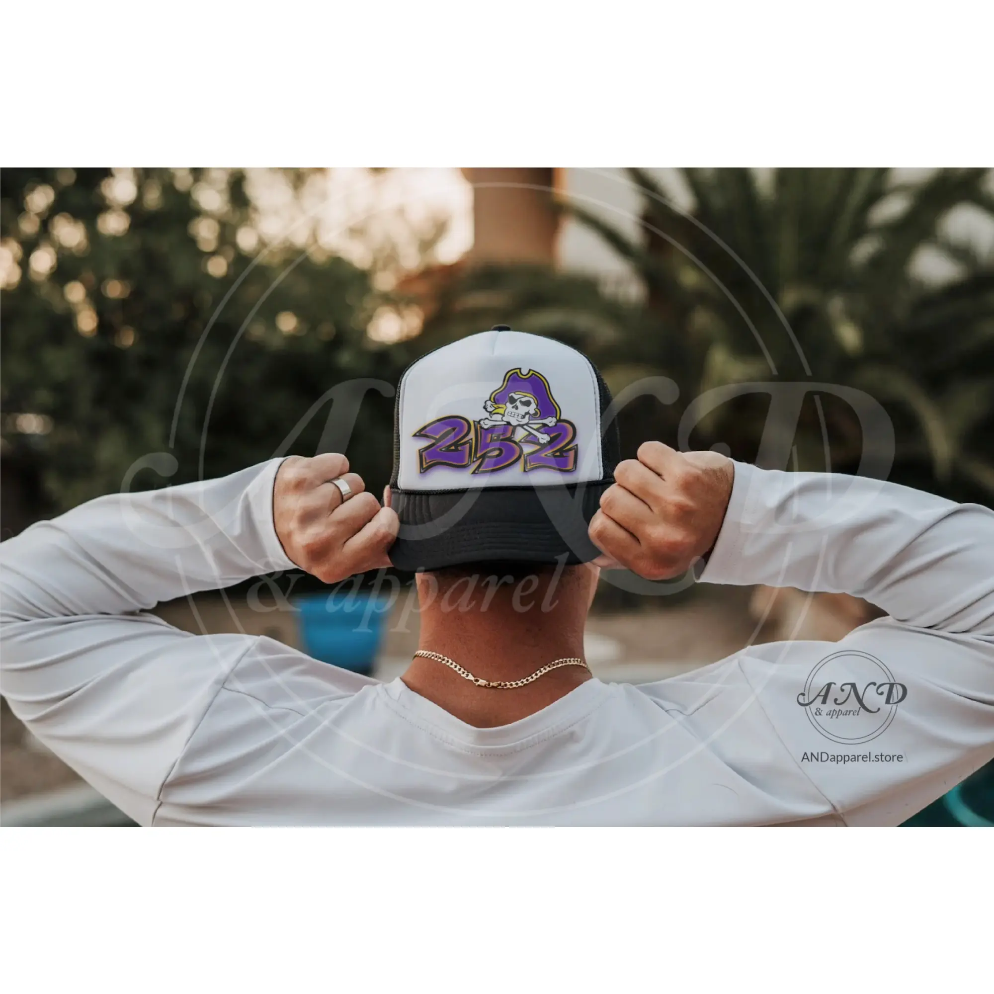 252 NC ECU pirates Trucker Hat