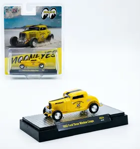 M2 Machines 1932 Ford Three Window Coupe ” Mooneye’s” 1:64 Scale Diecast Model 31500-HS72-P2
