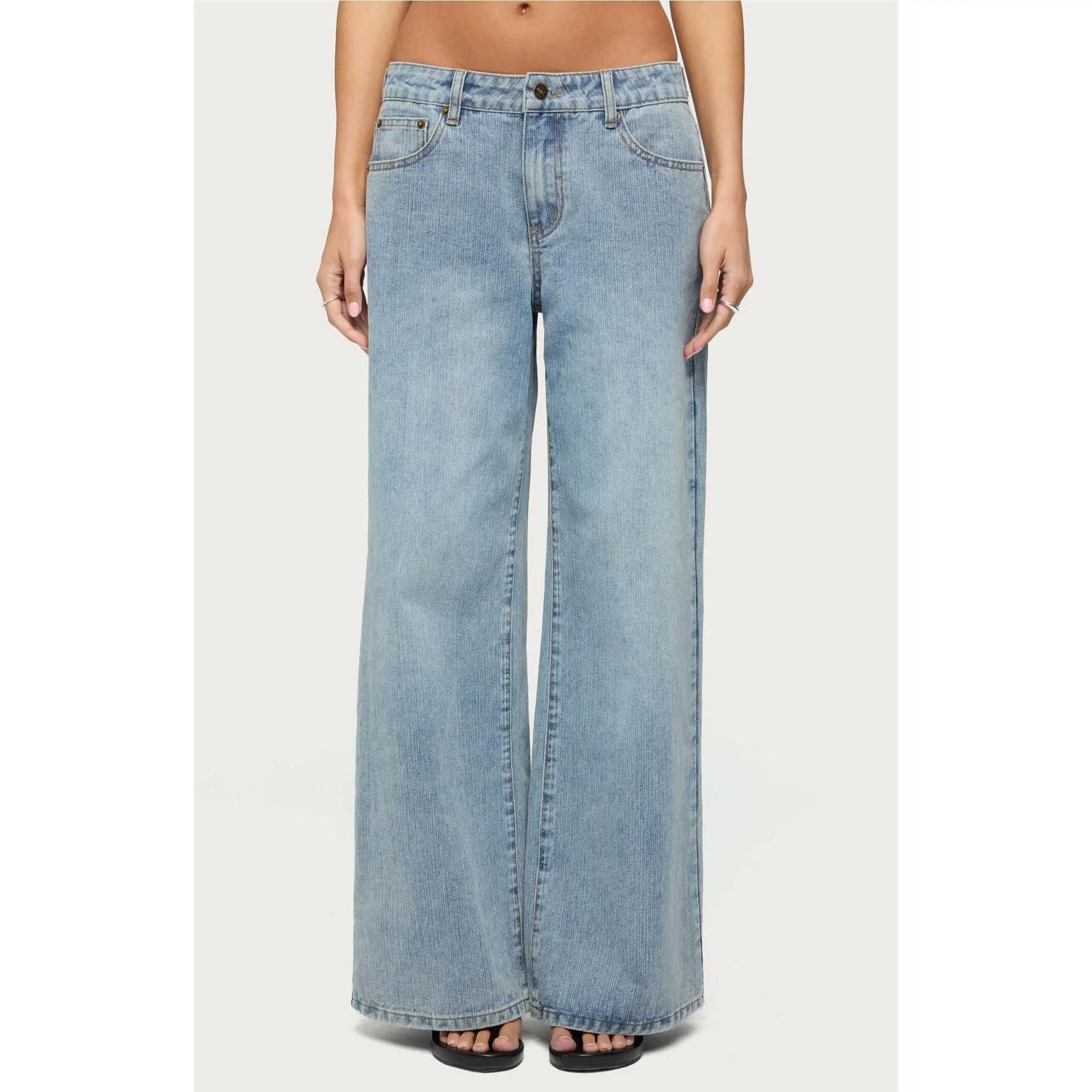 Edikted Women's Darynne Low Rise Baggy Jeans