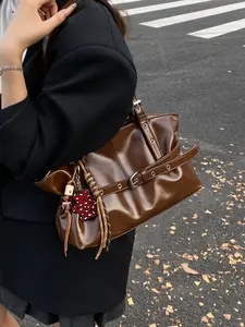 Women's Single Shoulder Tote Bag with Ribbon Pendant Zipper Closure, Fashionable & Versatile Design for Daily Commuting, Shopping, Travel