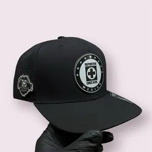 Cruz Azul Black-Grey Polyester Snapback Baseball Cap, Black-Grey Logo, Snapback Closure, Casual Undervisor, Supporter Hat for Team Spirit Fans, Cool Hat