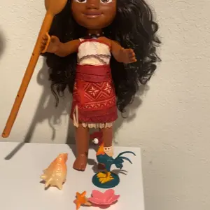 Disney Moana 2 My Singing Friend 14" Moana Doll & Heihei - Singing, Talking, 15 Phrases, 6 Accessories, Perfect Gift for Kids Ages 3+