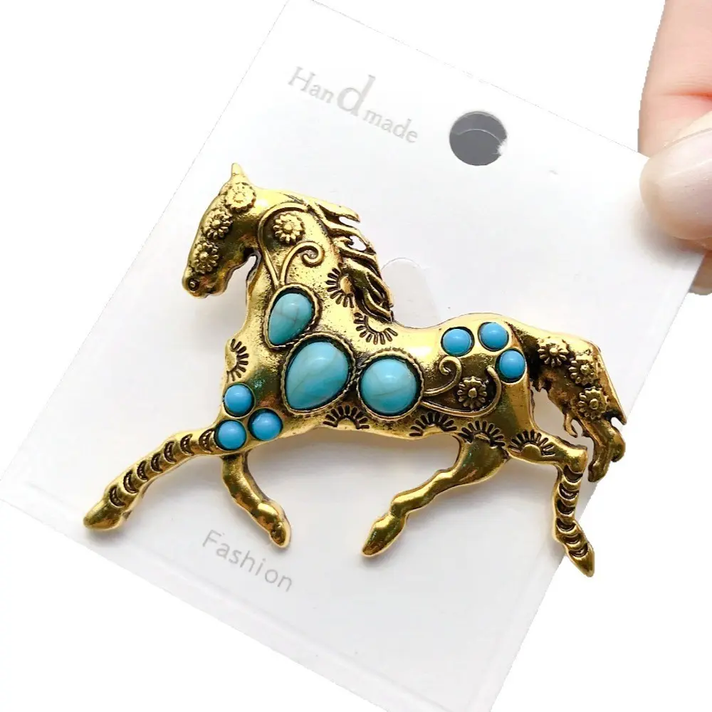 1 pc Creative Horse Brooch, Imitation Turquoise Pin, Unique Fashion Accessory, Elegant Lapel Clip, Perfect Gift Idea, Stylish Jewelry Piece