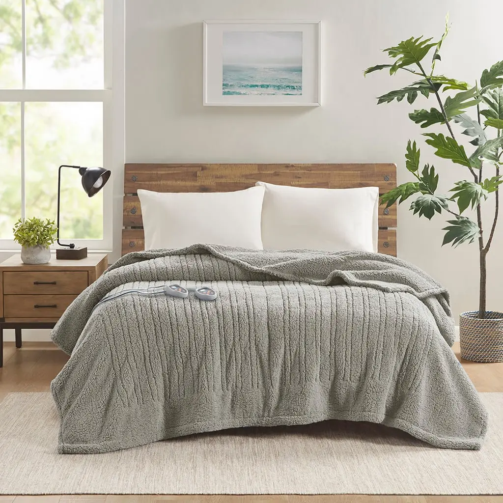 True North by Sleep Philosophy TN54-0501 84 x 90 x 0.25 in. Sherpa Heated Blanket, Grey - Queen Size