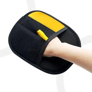 Pet Hair Removal Gloves, Electrostatic Pet HairRemover, Reusable Cat&Dog Hair Remover forCouch, Furniture, Carpet, Car Seat, Pet GroomingGloves