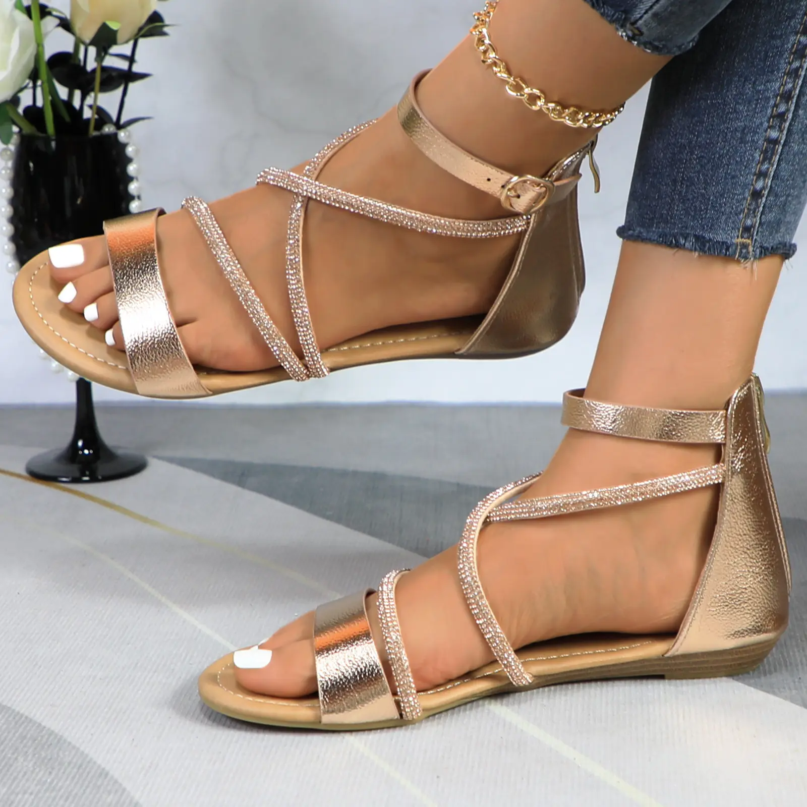 Women's Gladiator Flat Sandals PU Leather Open Toe Sparkly Glitter Rhinestone Strappy Fisherman Footwear with Ankle Strap & Back Zipper Slip Resistant Summer Casual Dressy Shoes for Beach Vacation