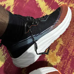 Running shoes, lightweight tennis shoes,fashionable walking sports shoes, breathable and non slip gym training shoes, suitable for boys, girls and couples to wear,Professional running shoes for men Runner Trainer